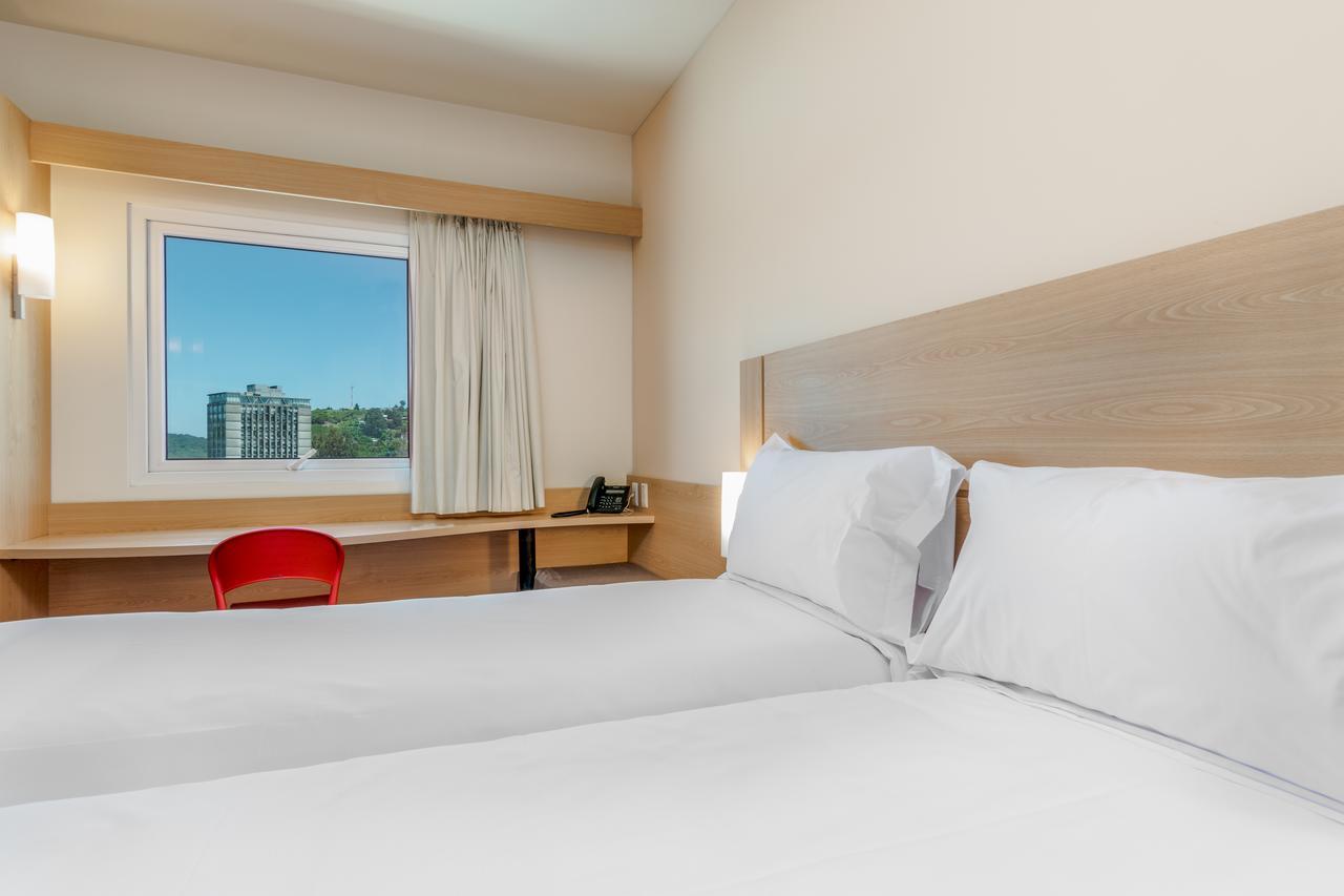 מלון Ibis פוארטו מונט מראה חיצוני תמונה